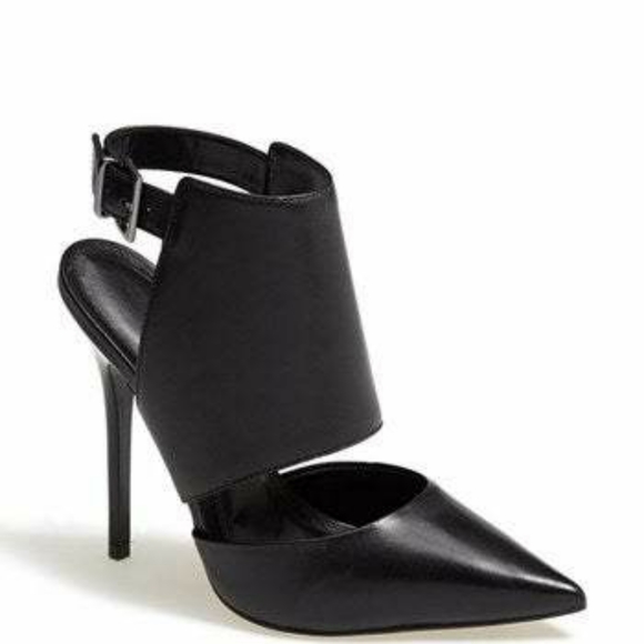 CARVELA BY KURT GEIGER GAIN BLACK PUMP - Picture 1 of 2